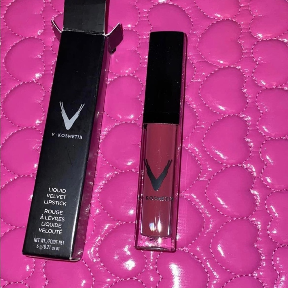 Liquid lipstick